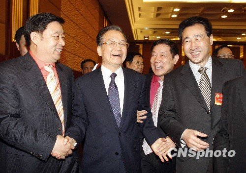 溫家寶答農民委員“九盼” 稱企業家要有道德血液