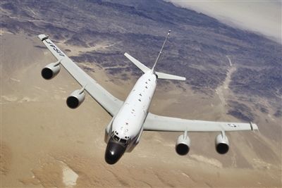 美軍“眼鏡蛇球”偵察機 空中監(jiān)控朝鮮火箭動態(tài),兩架每天花費至少9萬美元。