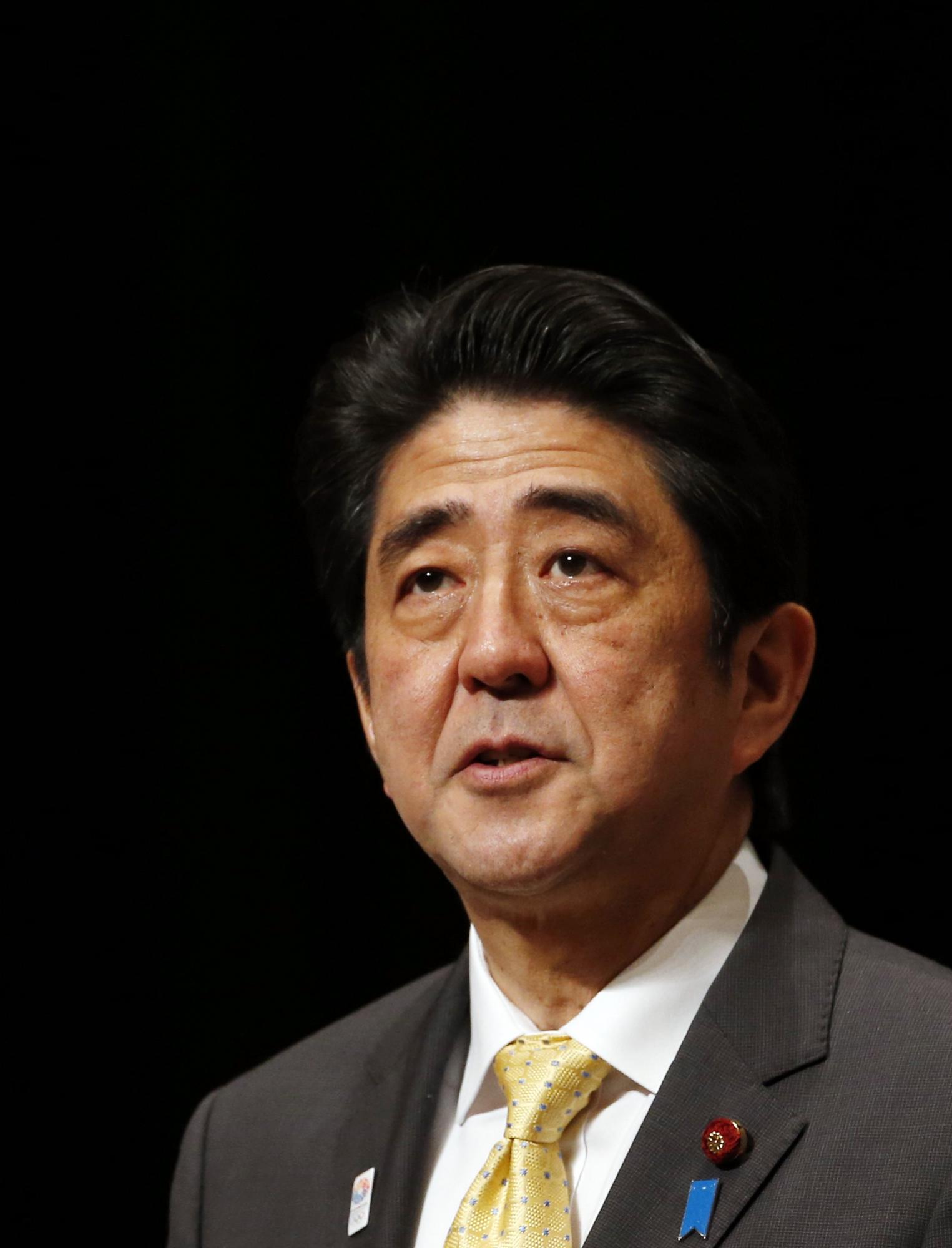 2月7日，日本首相安倍晉三出席一個名為“要求北方領土全國大會”的民眾集會。
