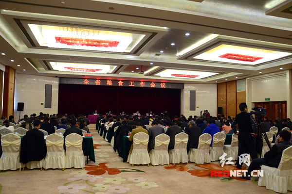 2月20日召開的湖南省糧食工作會議透露，初步統計，2013年全省糧油加工業總產值達到1139.2億元，比上年增加72.1億元。