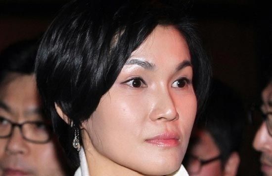 李敘顯(Lee Seo-Hun)，38歲，第一毛織(Cheil Industries)，執(zhí)行副總裁，韓國
