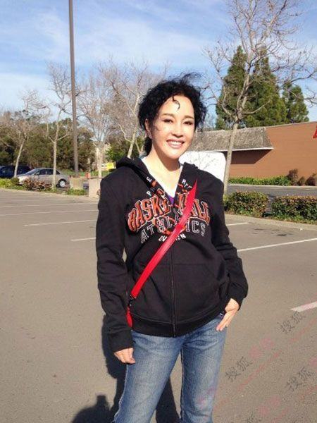 61歲劉曉慶演公主 妝嫩無(wú)極限