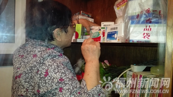 老母親一手培養兩代研究生　社區義務看病20多年