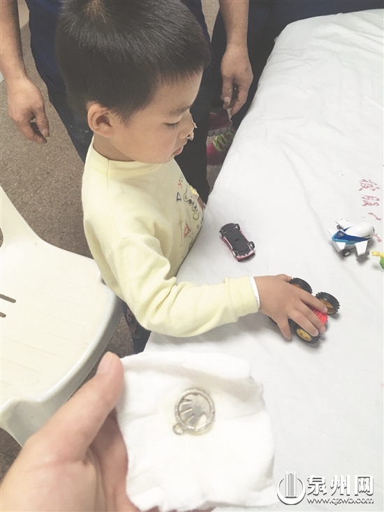 誤吞異物多名幼童遇險(xiǎn),醫(yī)生提醒:重在預(yù)防,發(fā)現(xiàn)及時(shí)送醫(yī)才是最好選擇