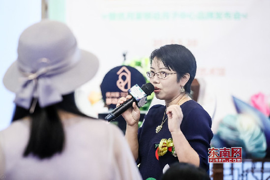 孕媽現場咨詢，專家答疑解惑.jpg